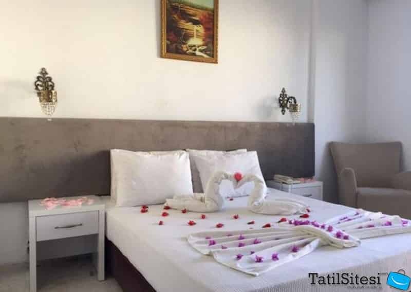 Zeus Turunç Otel